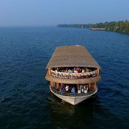 Cosy Premium Houseboats Hotel Alappuzha Buitenkant foto