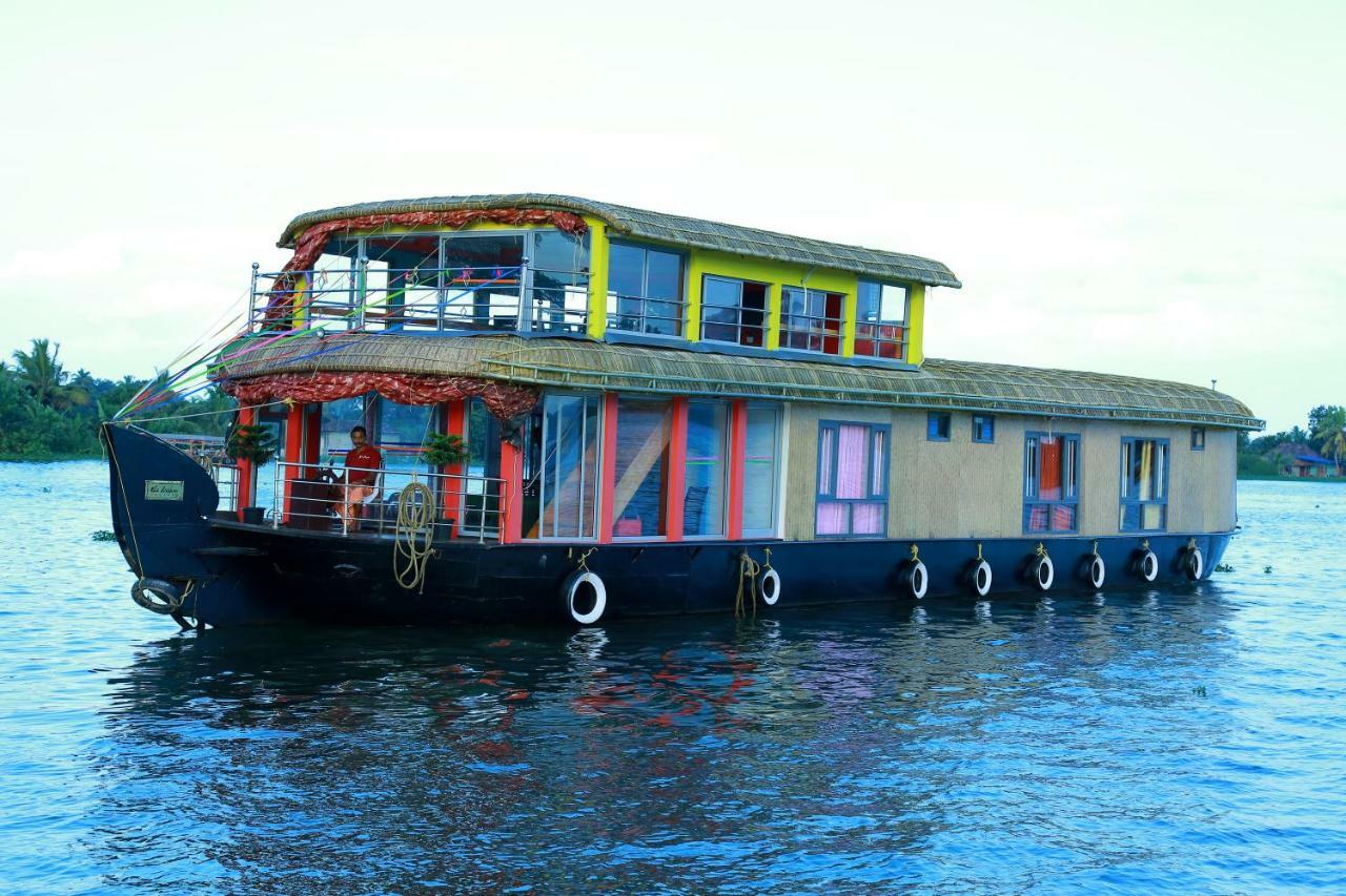 Cosy Premium Houseboats Hotel Alappuzha Buitenkant foto