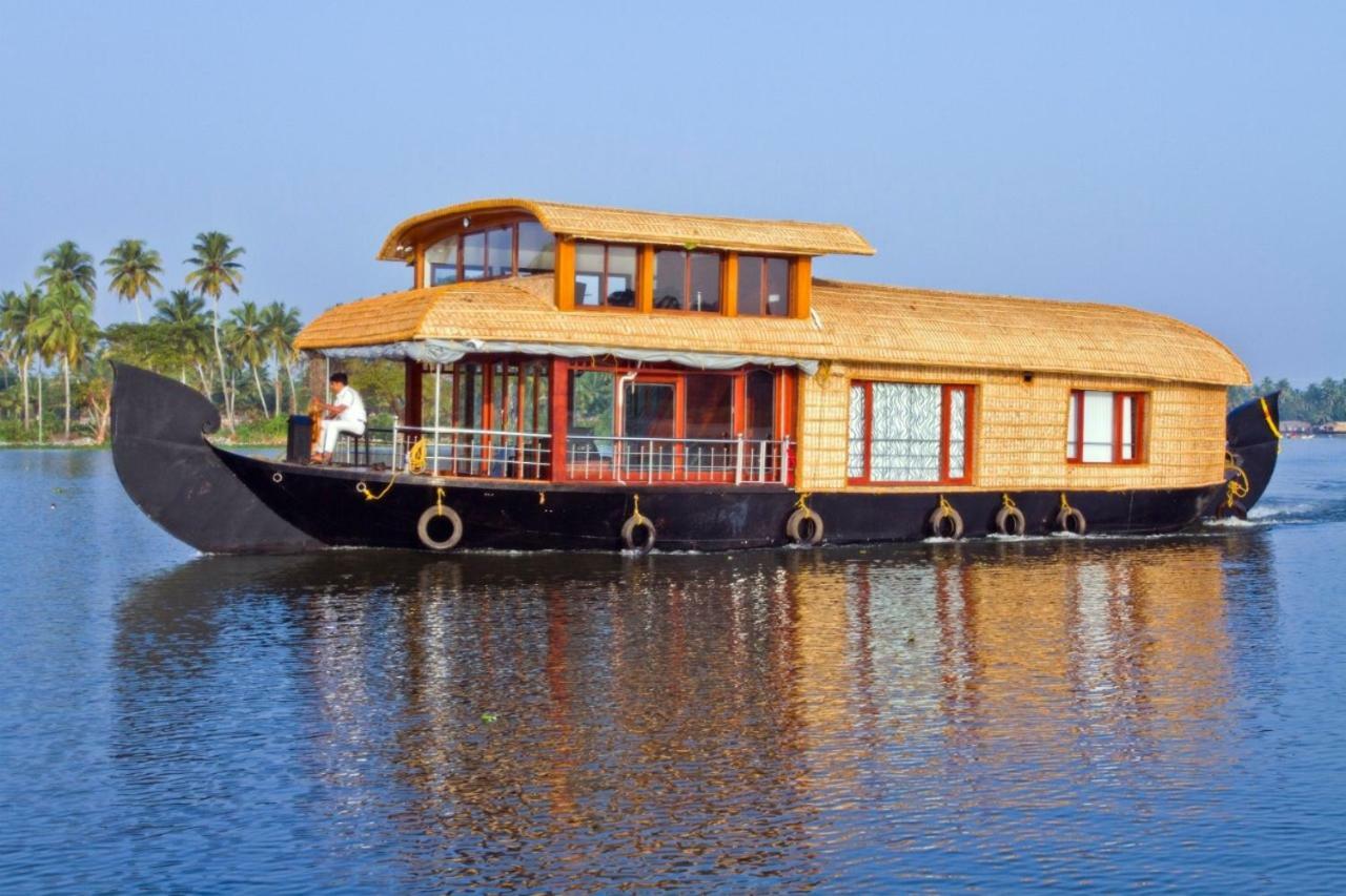 Cosy Premium Houseboats Hotel Alappuzha Buitenkant foto