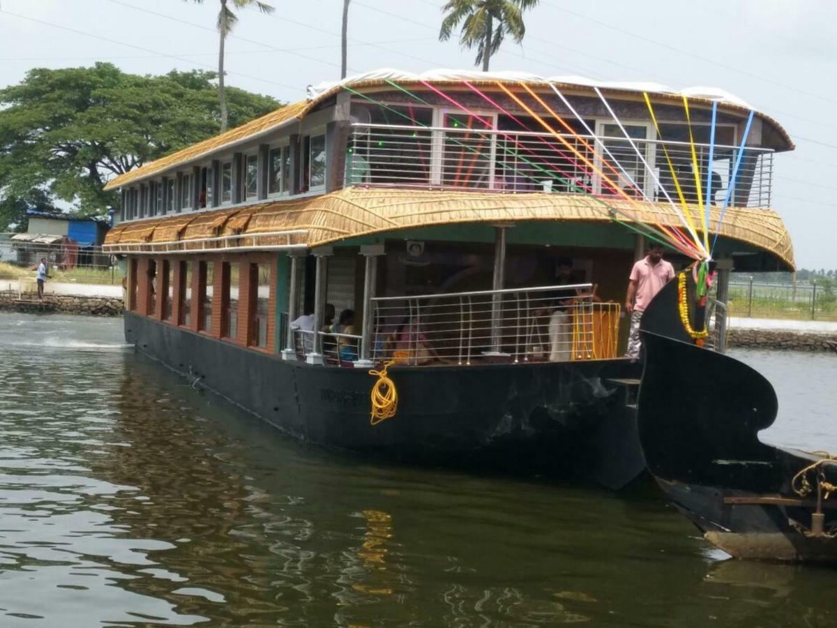 Cosy Premium Houseboats Hotel Alappuzha Buitenkant foto