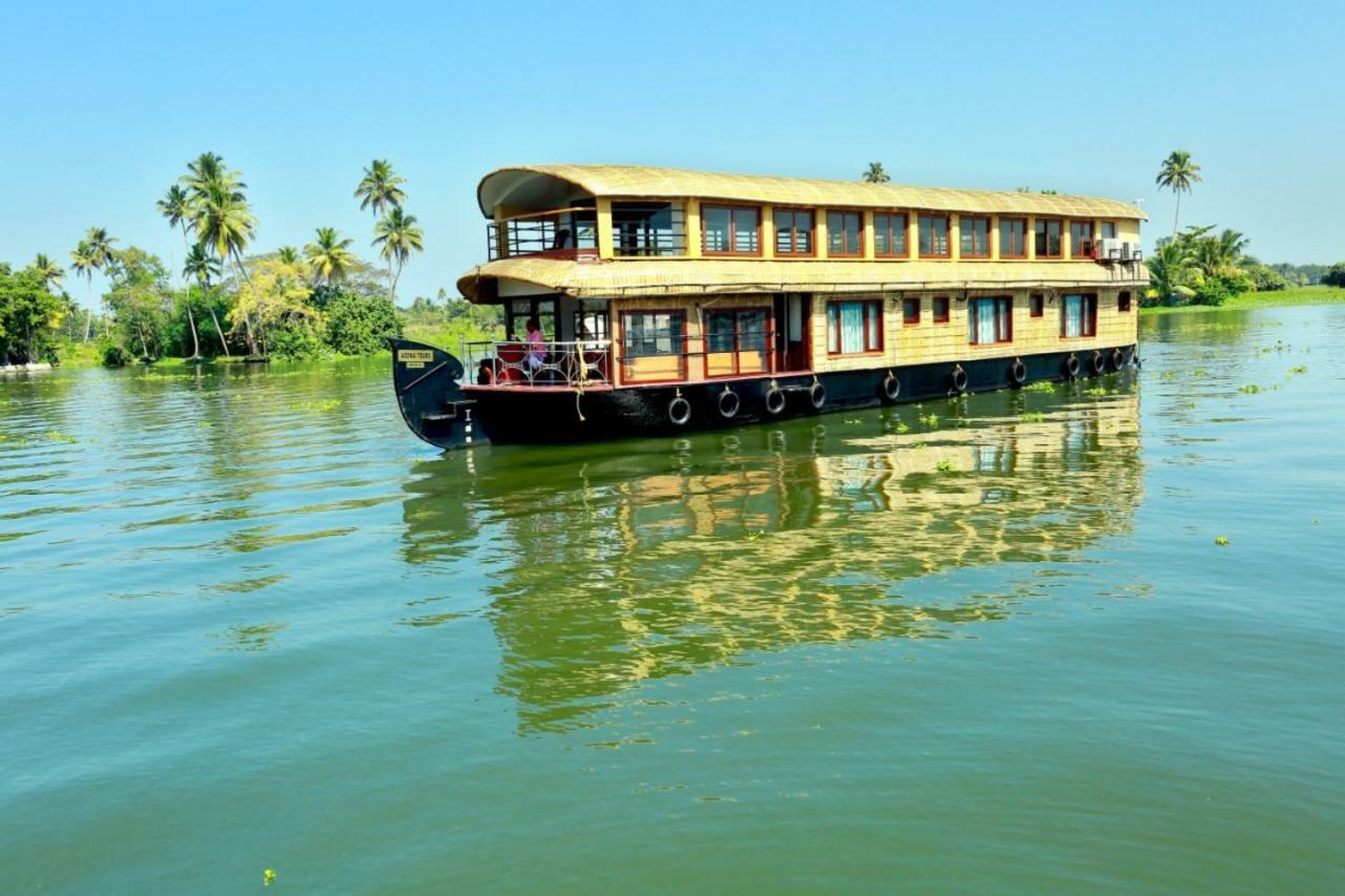 Cosy Premium Houseboats Hotel Alappuzha Buitenkant foto