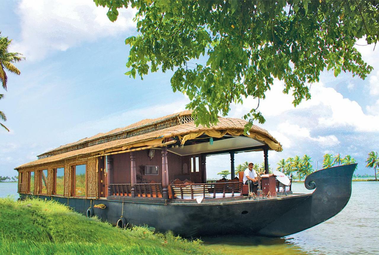 Cosy Premium Houseboats Hotel Alappuzha Buitenkant foto