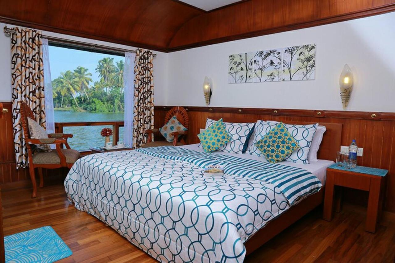 Cosy Premium Houseboats Hotel Alappuzha Buitenkant foto